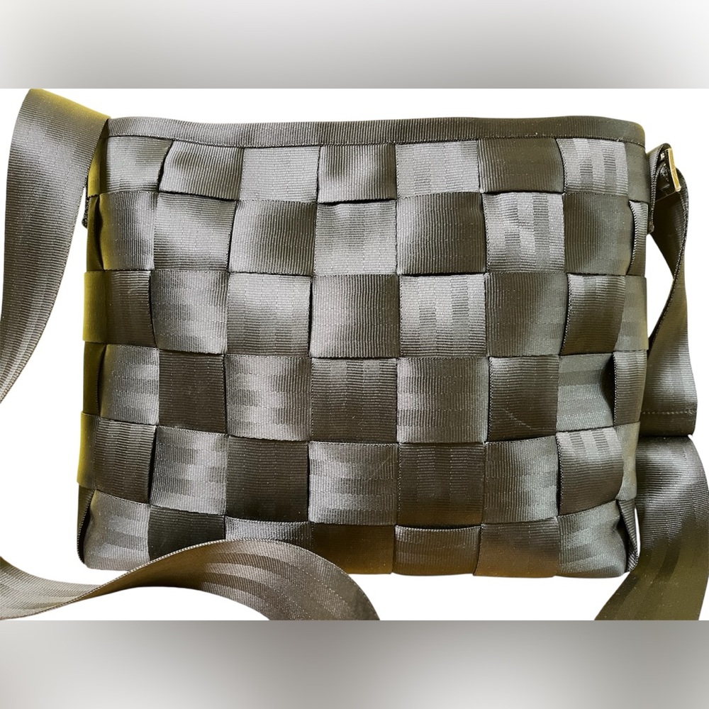 Harveys Seatbelt Bag - Picture 2 of 8